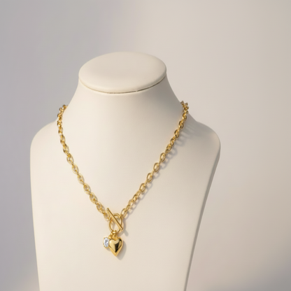 18K Gold Heart Pendant - Pearl Background with Logo
